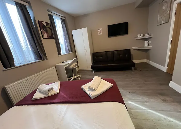 Paragraph Palmers Green
