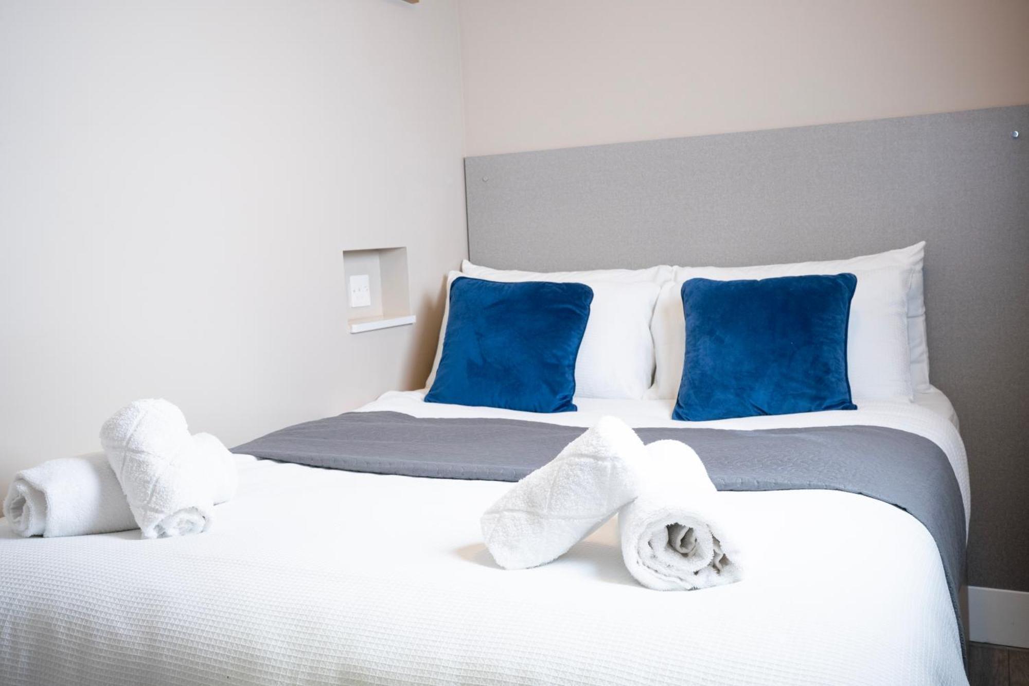 Paragraph Palmers Hotel