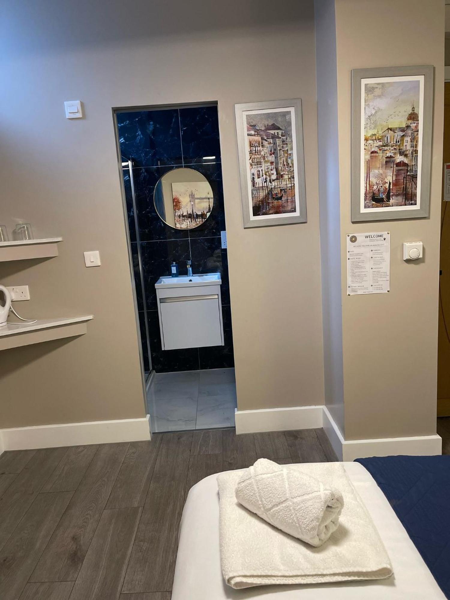 Paragraph Palmers Palmers Green