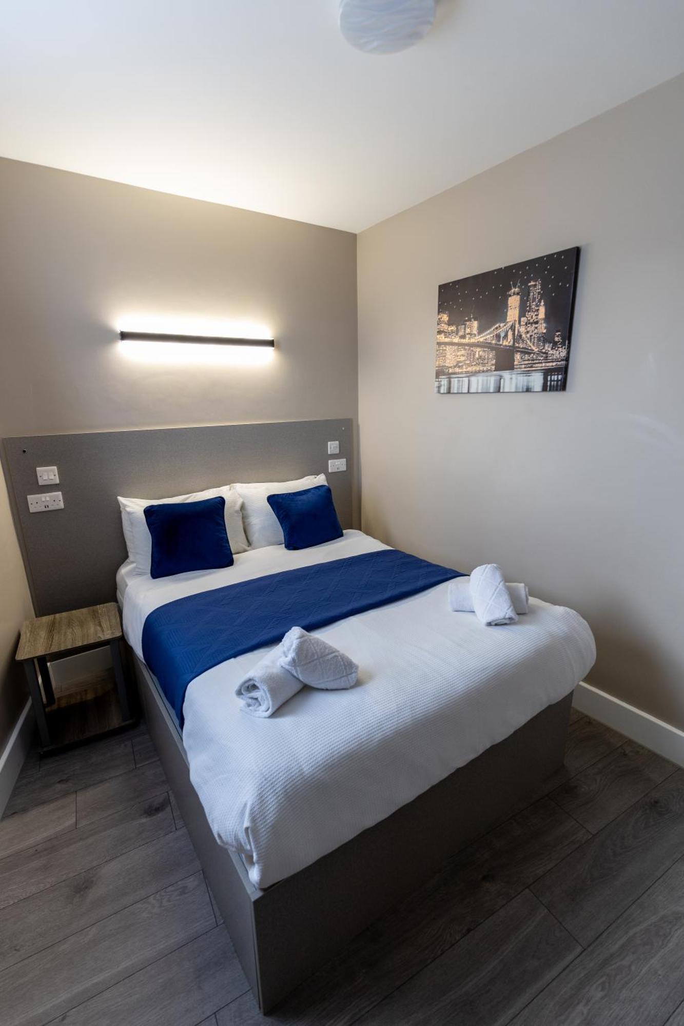 Paragraph Palmers Hotel