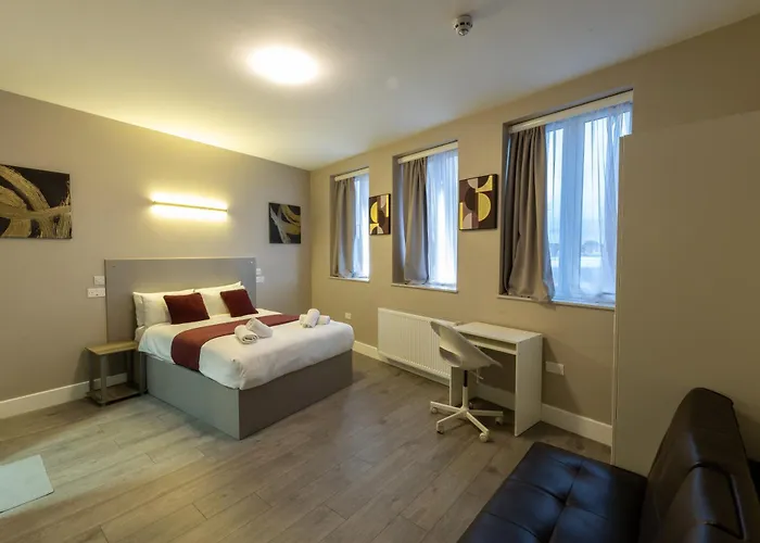 Paragraph Palmers Green