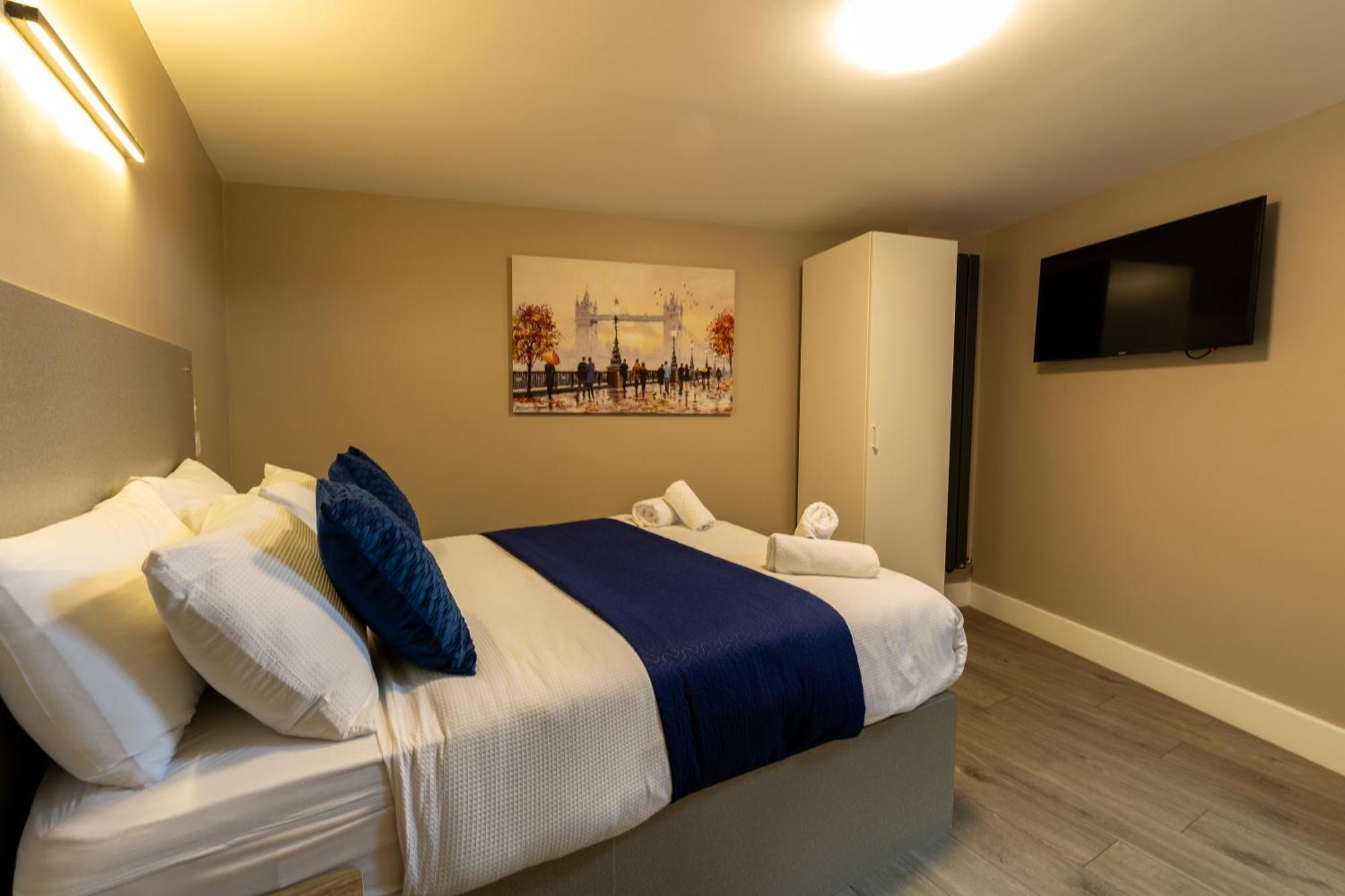 Paragraph Palmers 4* Palmers Green