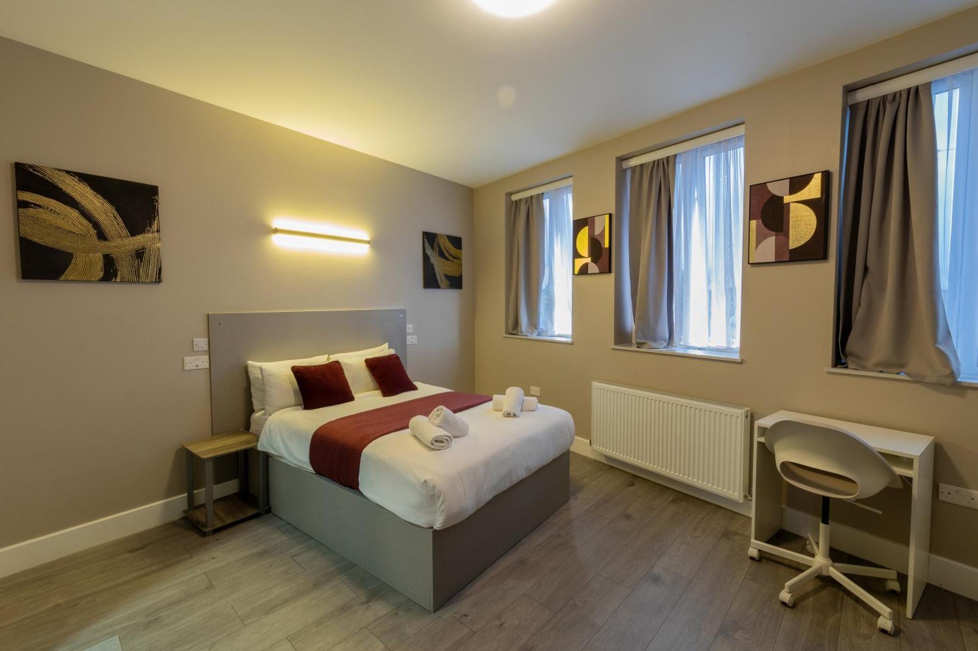 Paragraph Palmers 4*
