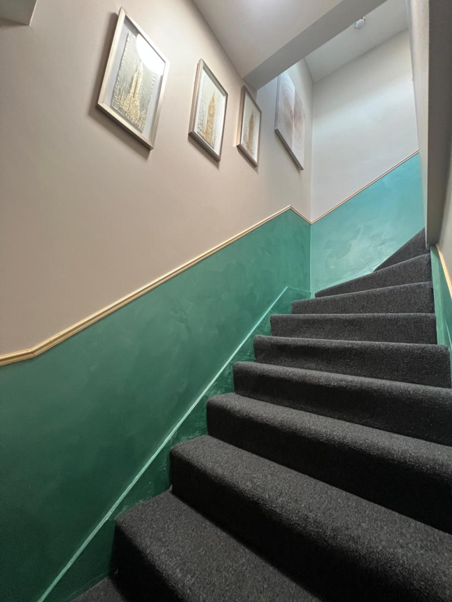 Paragraph Palmers Hotel