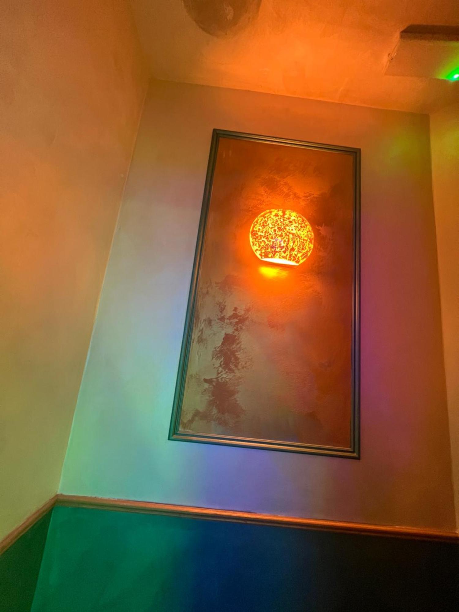 Paragraph Palmers Hotel Palmers Green